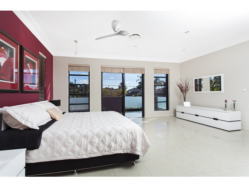 79 Kennedy Street, Picnic Point NSW 2213