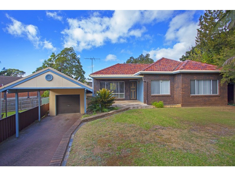 10 Phyllis Avenue, Picnic Point NSW 2213