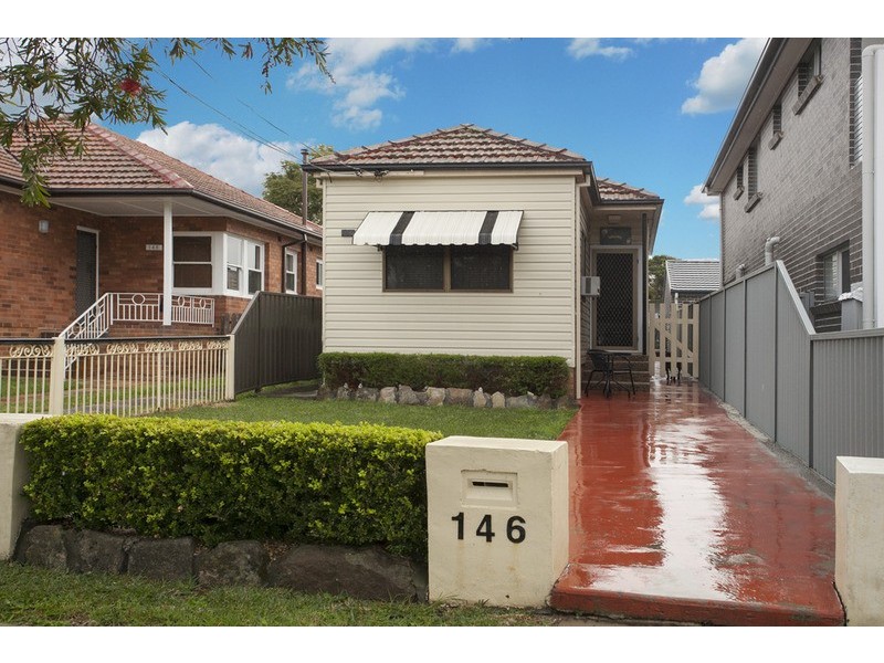 146 Arab Road, Padstow NSW 2211