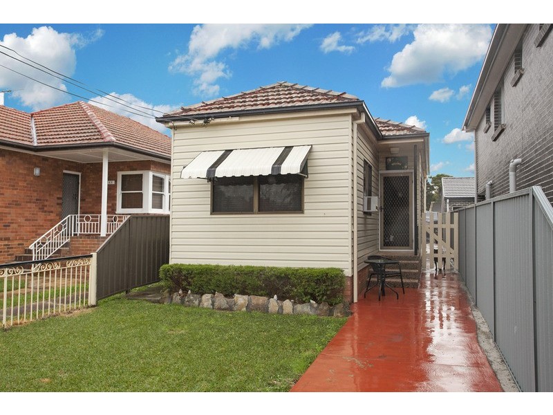 146 Arab Road, Padstow NSW 2211