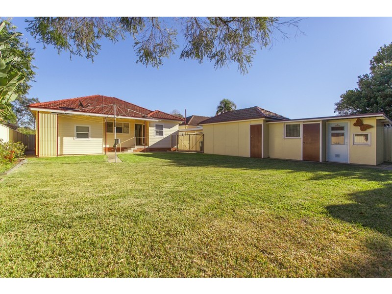 7 Kingston  Avenue, Panania NSW 2213