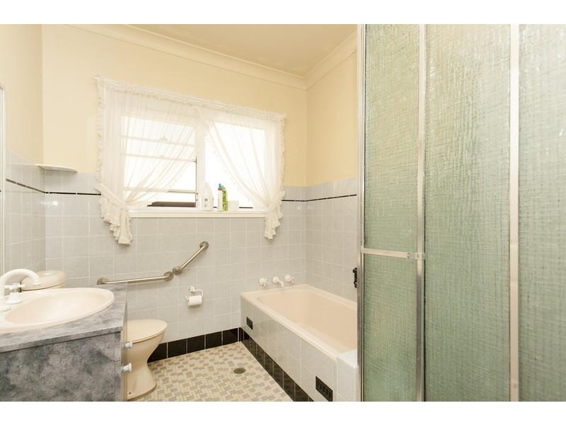 7 Kingston  Avenue, Panania NSW 2213