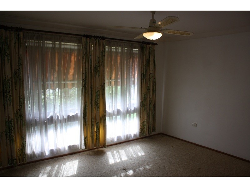 2 Perry Street, Bossley Park NSW 2176