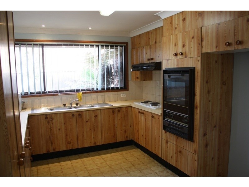 2 Perry Street, Bossley Park NSW 2176