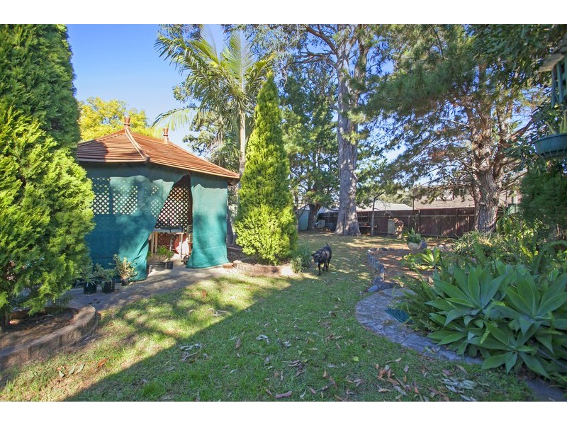 13 Maclaurin  Avenue, East Hills NSW 2213