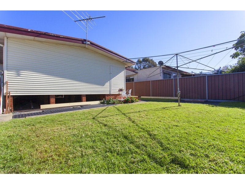 28 Glencorse Avenue, Milperra NSW 2214