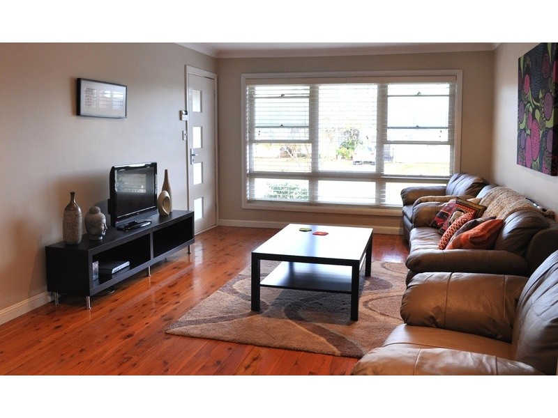 17 Somme Crescent, Milperra NSW 2214