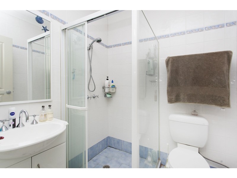 15 Valmay Avenue, Picnic Point NSW 2213