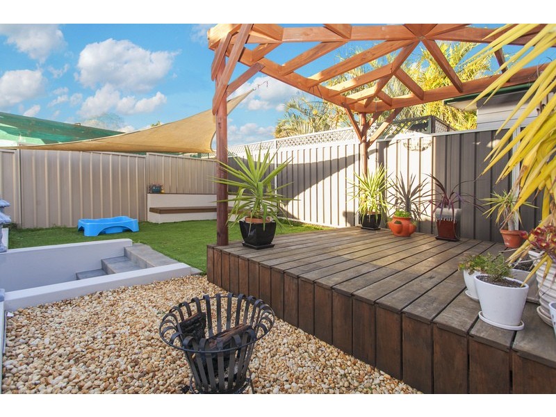 15 Valmay Avenue, Picnic Point NSW 2213