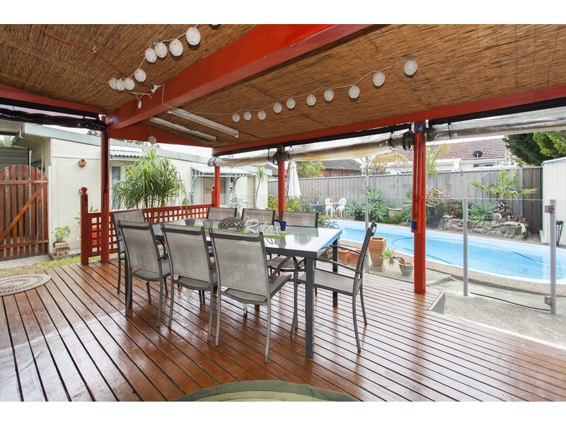 8 Alamein Road, Revesby Heights NSW 2212