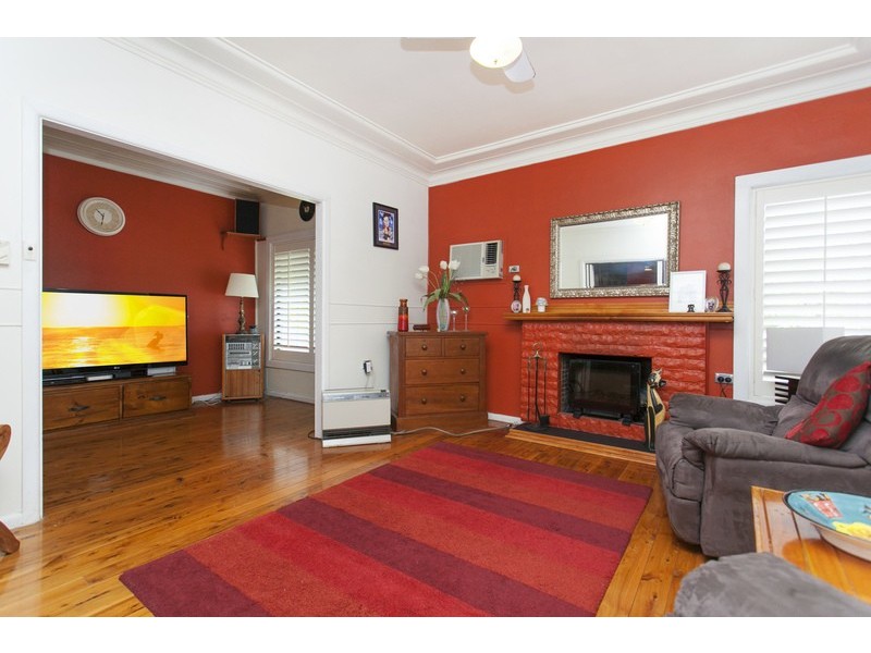 8 Alamein Road, Revesby Heights NSW 2212