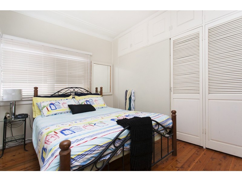 8 Alamein Road, Revesby Heights NSW 2212