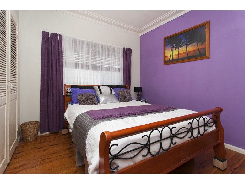 8 Alamein Road, Revesby Heights NSW 2212