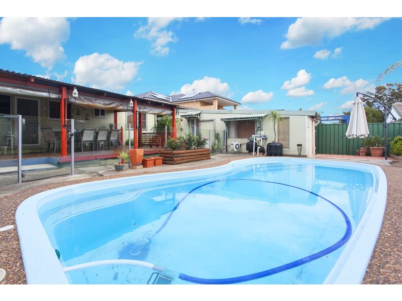8 Alamein Road, Revesby Heights NSW 2212