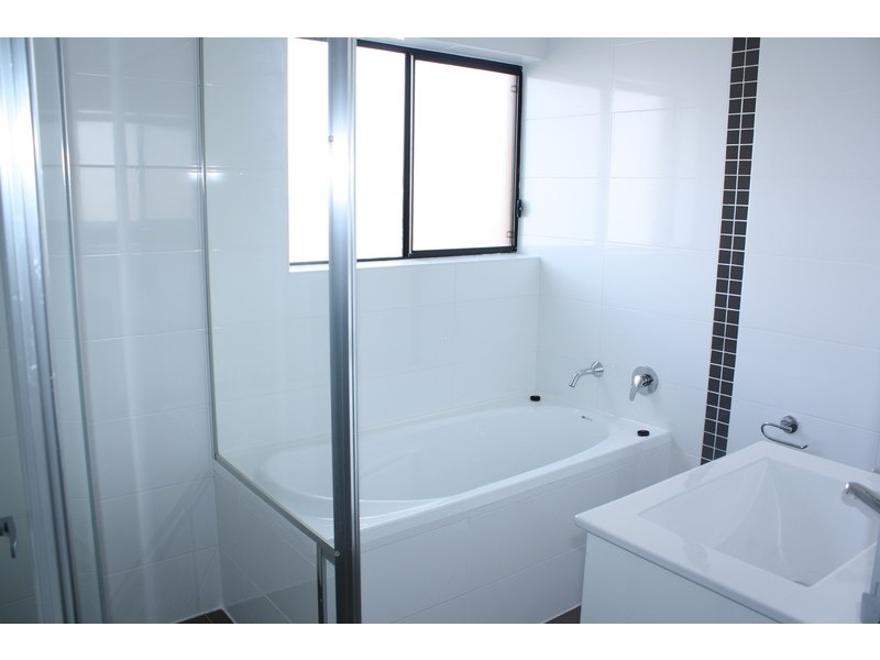 10/29 Ikara Crescent, Moorebank NSW 2170