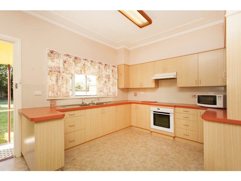 7 Kingston Avenue, Panania NSW 2213