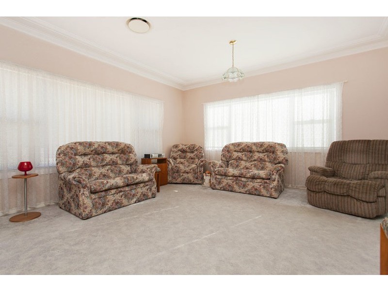 7 Kingston Avenue, Panania NSW 2213