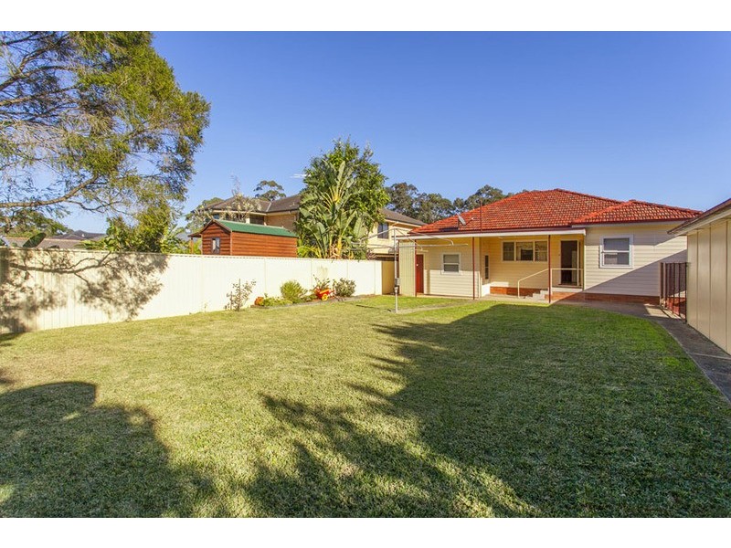 7 Kingston Avenue, Panania NSW 2213
