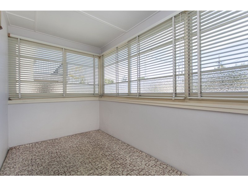 6 Ludgate Street, Roselands NSW 2196