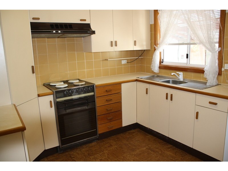 33 Prince Street, Picnic Point NSW 2213