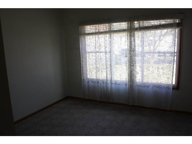 33 Prince Street, Picnic Point NSW 2213