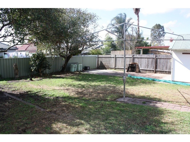 33 Prince Street, Picnic Point NSW 2213