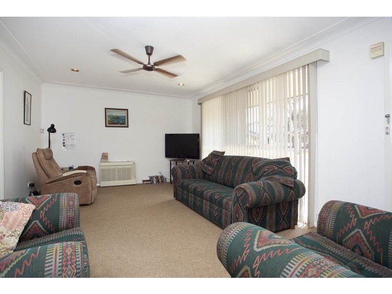 6 Windermere Crescent, Panania NSW 2213