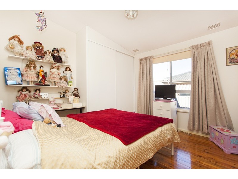 28 Glencorse Avenue, Milperra NSW 2214