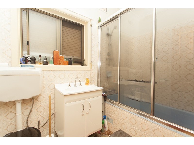 16 Kingston Avenue, Panania NSW 2213