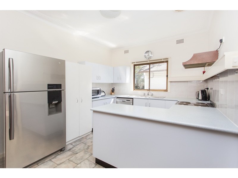 100 Mackenzie Street, Revesby NSW 2212