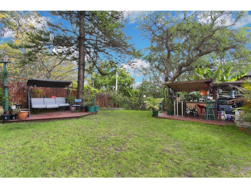 854 Henry Lawson Drive, Picnic Point NSW 2213