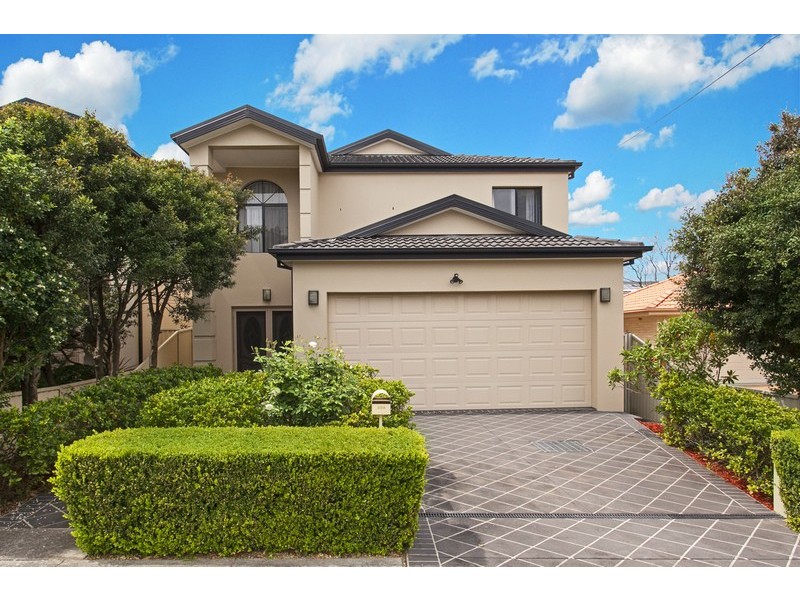 69A Victor Avenue, Picnic Point NSW 2213