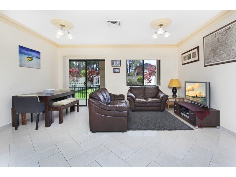 69A Victor Avenue, Picnic Point NSW 2213