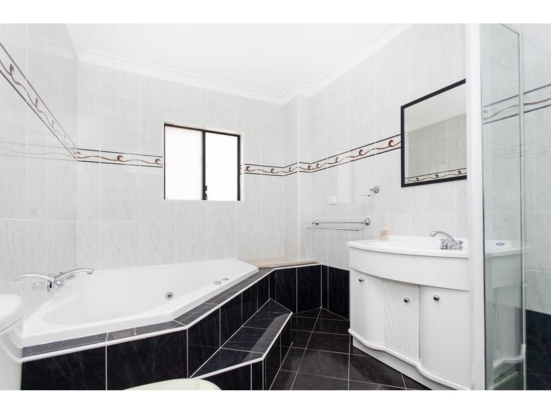 69A Victor Avenue, Picnic Point NSW 2213