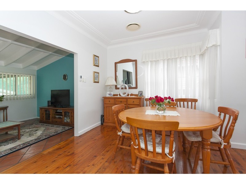 16 Anderson Avenue, Panania NSW 2213