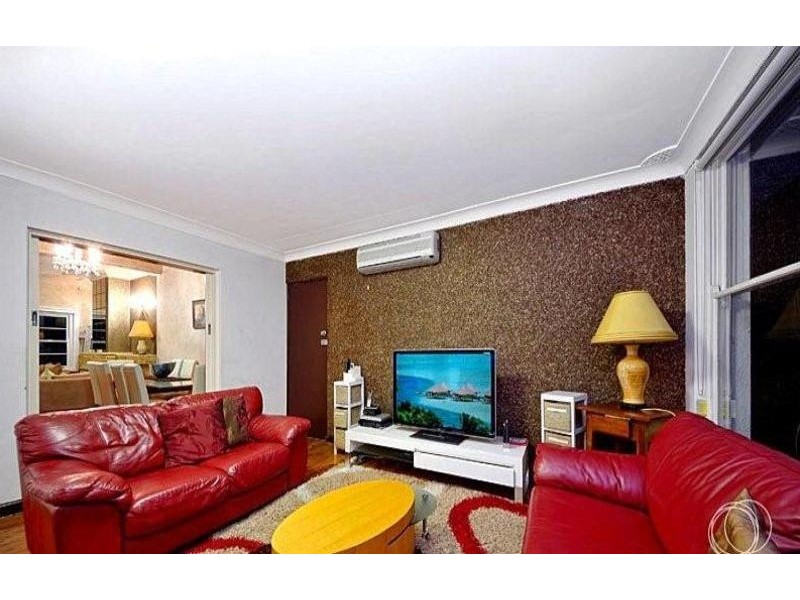 81 Stuart Street, Blakehurst NSW 2221