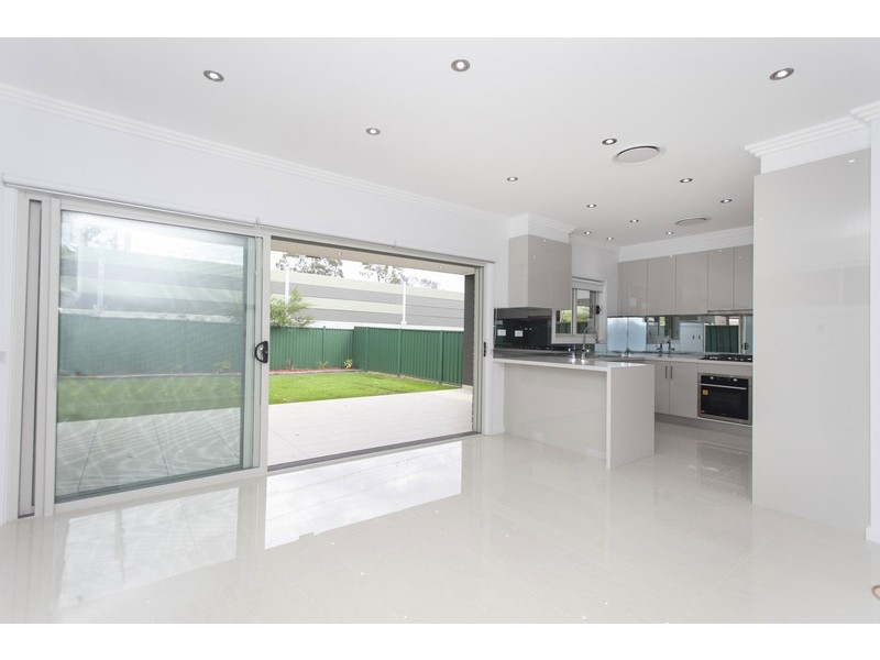 11 Cory Avenue, Padstow NSW 2211