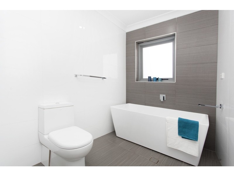 143 Arab Road, Padstow NSW 2211