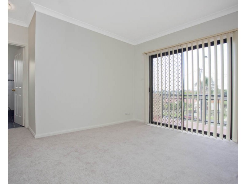 122 Davies Road, Padstow NSW 2211