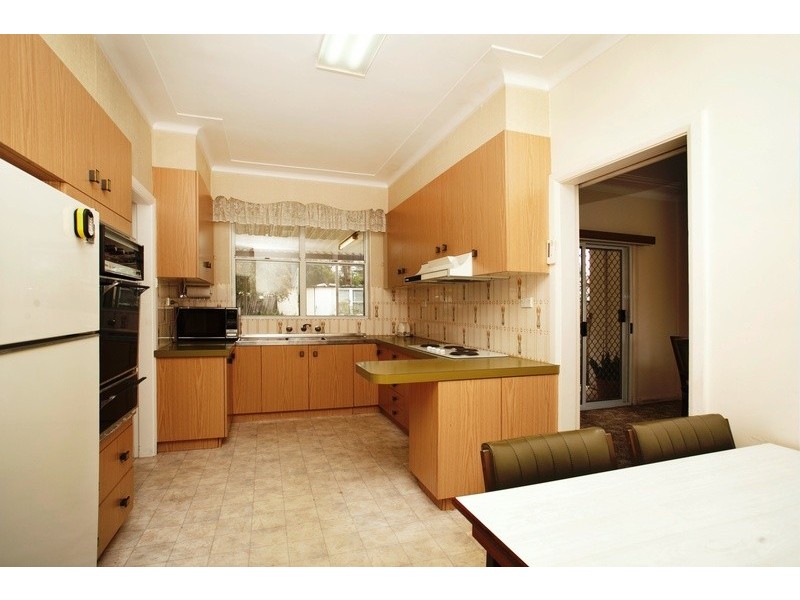 655  Henry Lawson Drive, East Hills NSW 2213