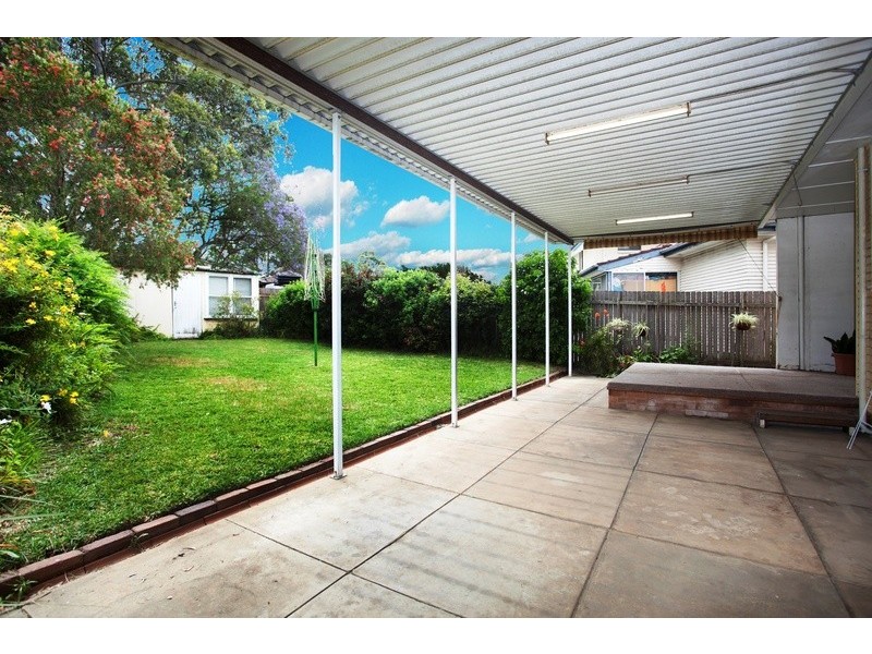 655  Henry Lawson Drive, East Hills NSW 2213