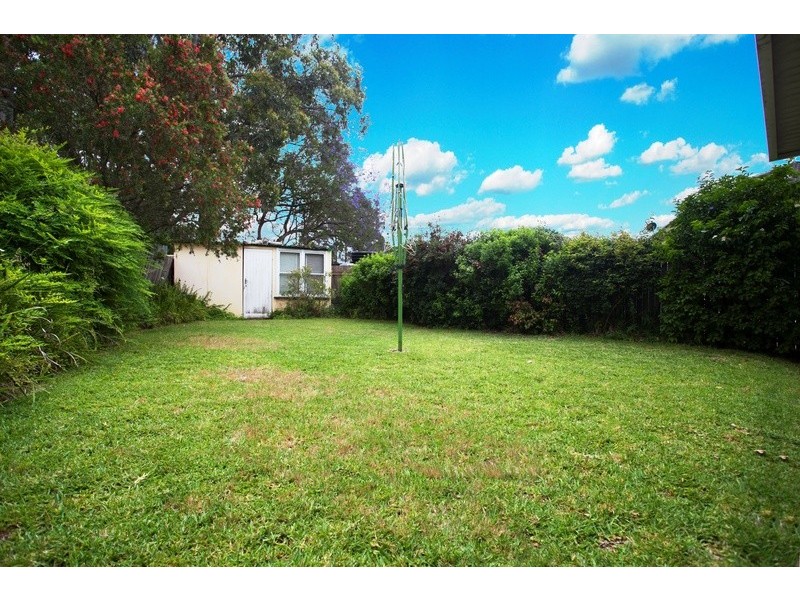 655  Henry Lawson Drive, East Hills NSW 2213