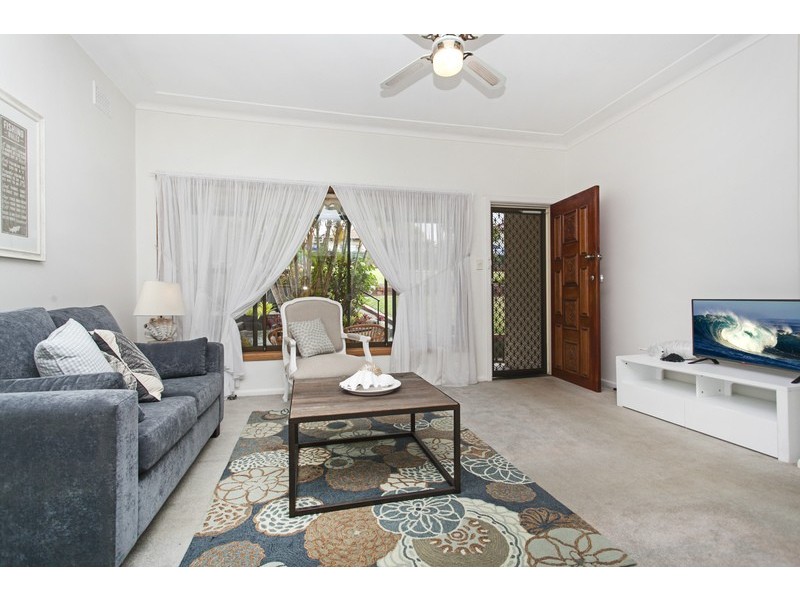 21 Sandakan Road, Revesby Heights NSW 2212