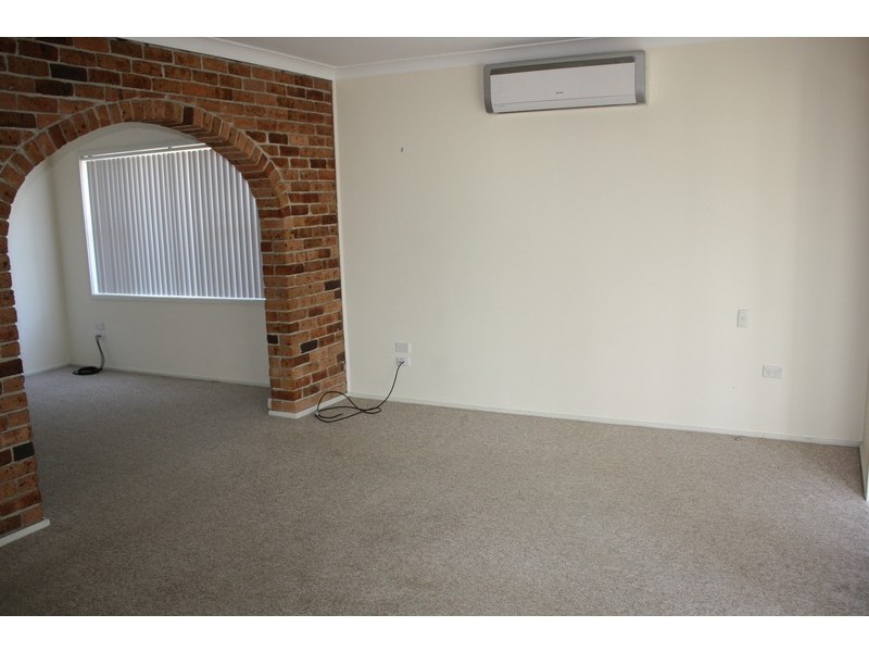 65 Burns Road, Picnic Point NSW 2213