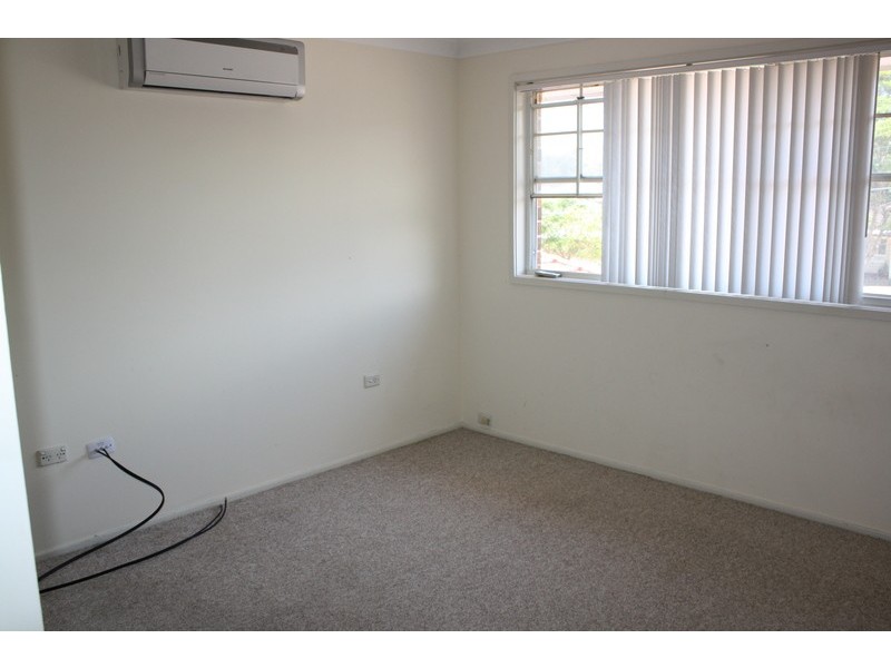 65 Burns Road, Picnic Point NSW 2213