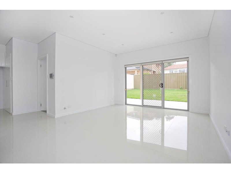 8 Stiles Avenue, Padstow NSW 2211