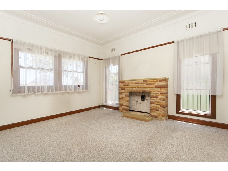 81 Chamberlain Road, Padstow NSW 2211