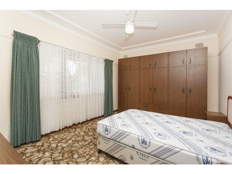 26 Donald Street, Picnic Point NSW 2213