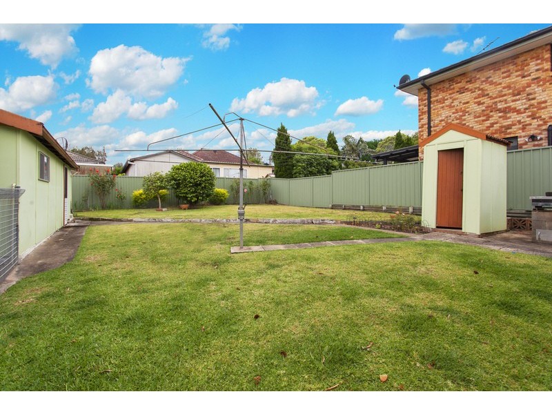 26 Donald Street, Picnic Point NSW 2213