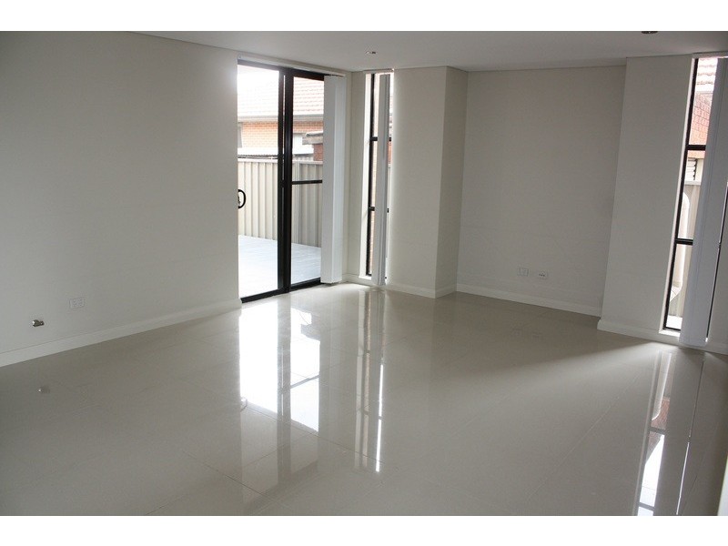 33 The River Road, Revesby NSW 2212